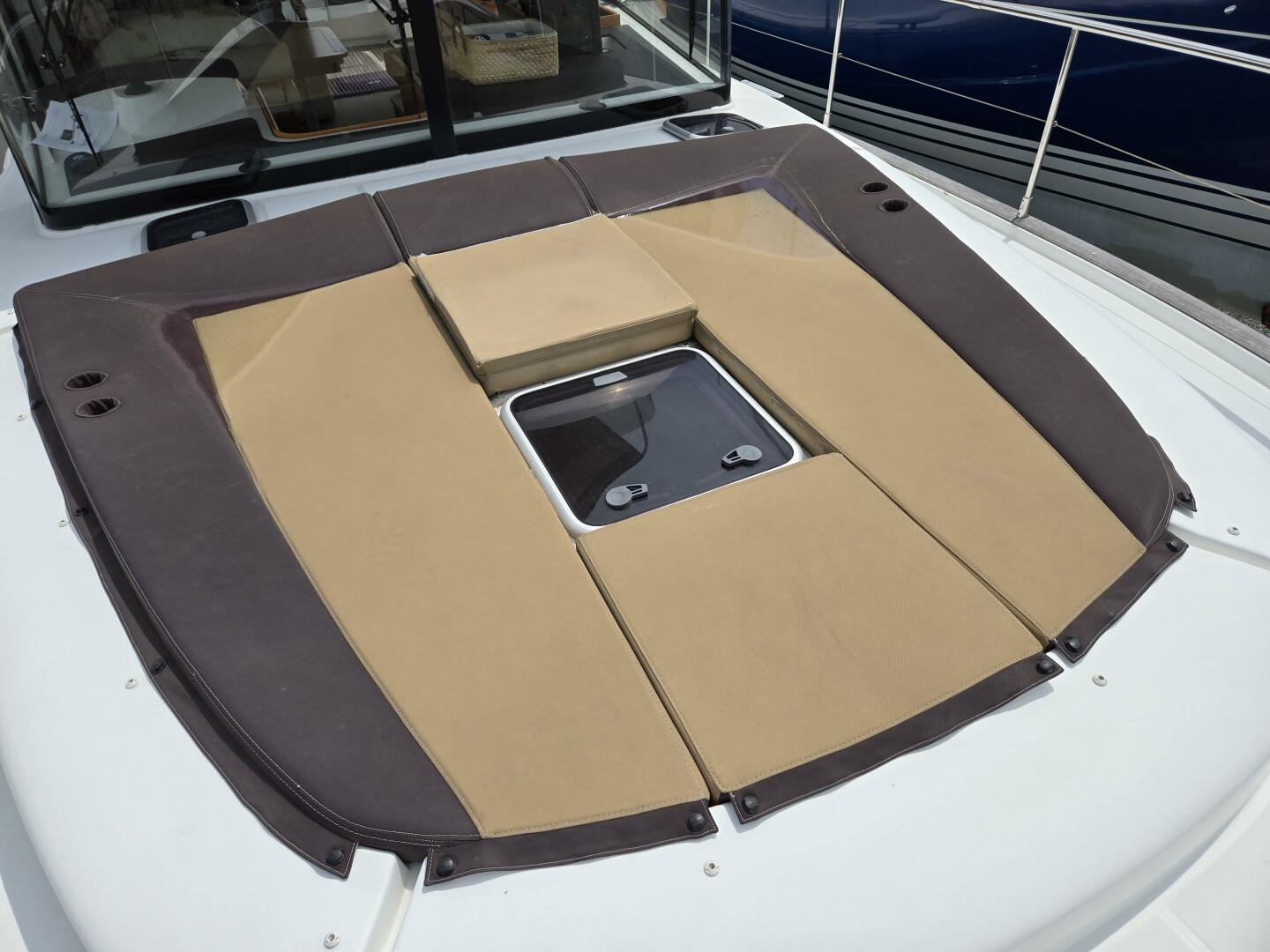 Slide: The Image of Beneteau Swift Trawler 44 2015 - 5352761