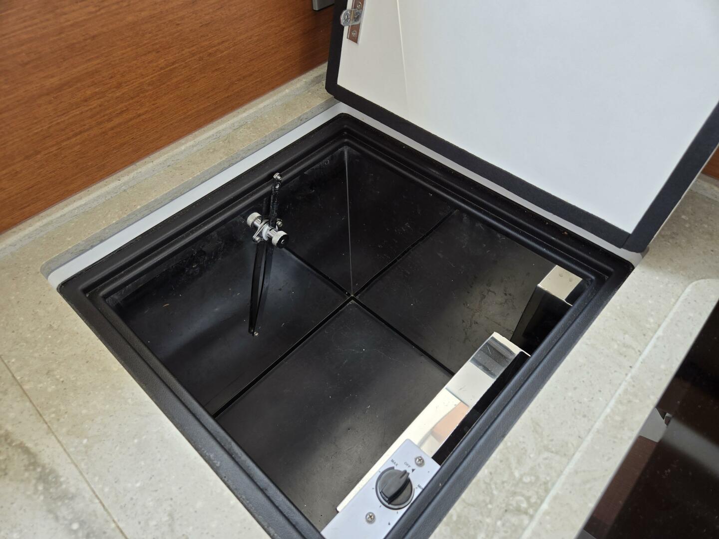 Slide: The Image of Beneteau Swift Trawler 44 2015 - 5352781