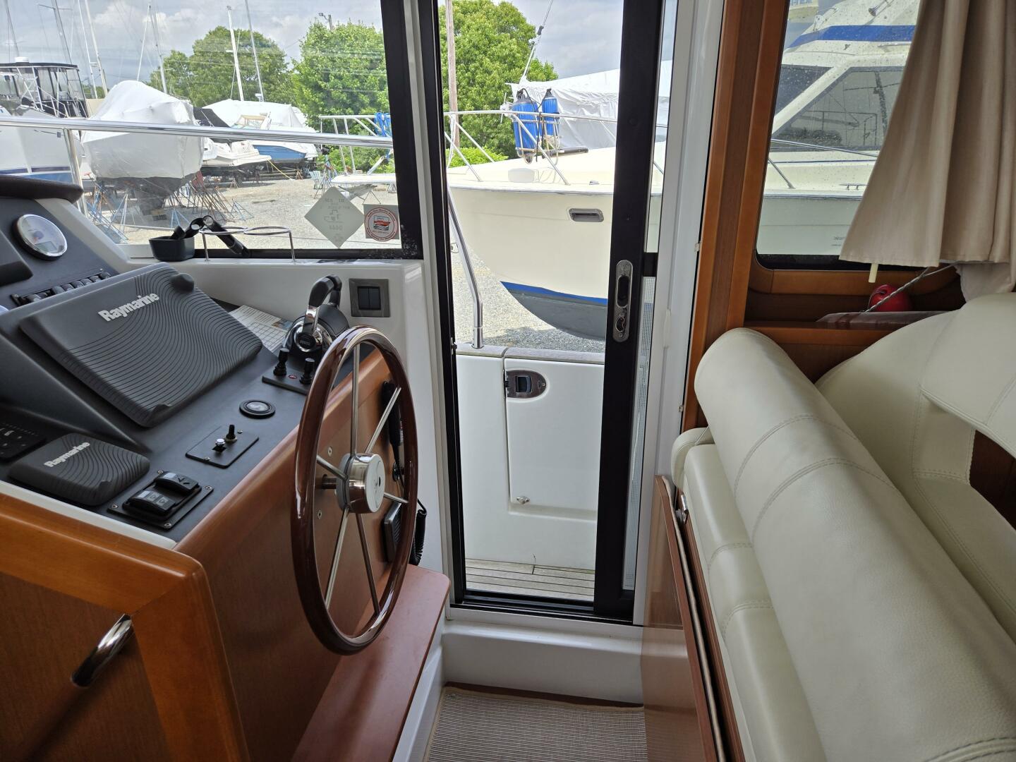 Slide: The Image of Beneteau Swift Trawler 44 2015 - 5352787