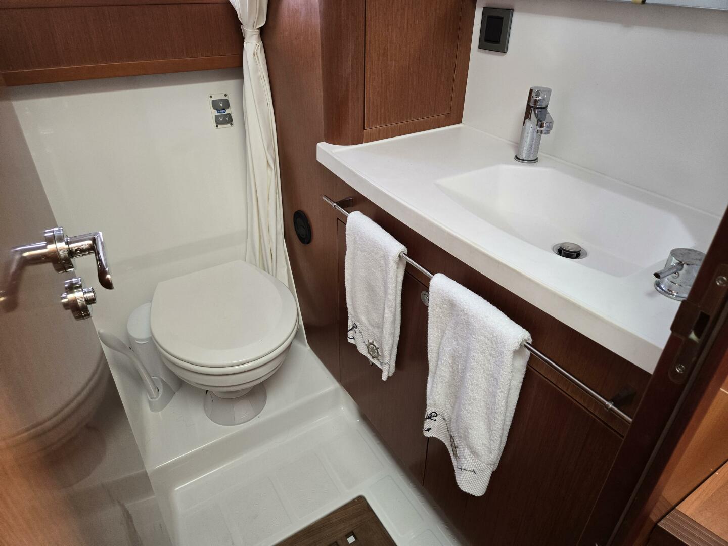 Slide: The Image of Beneteau Swift Trawler 44 2015 - 5352798