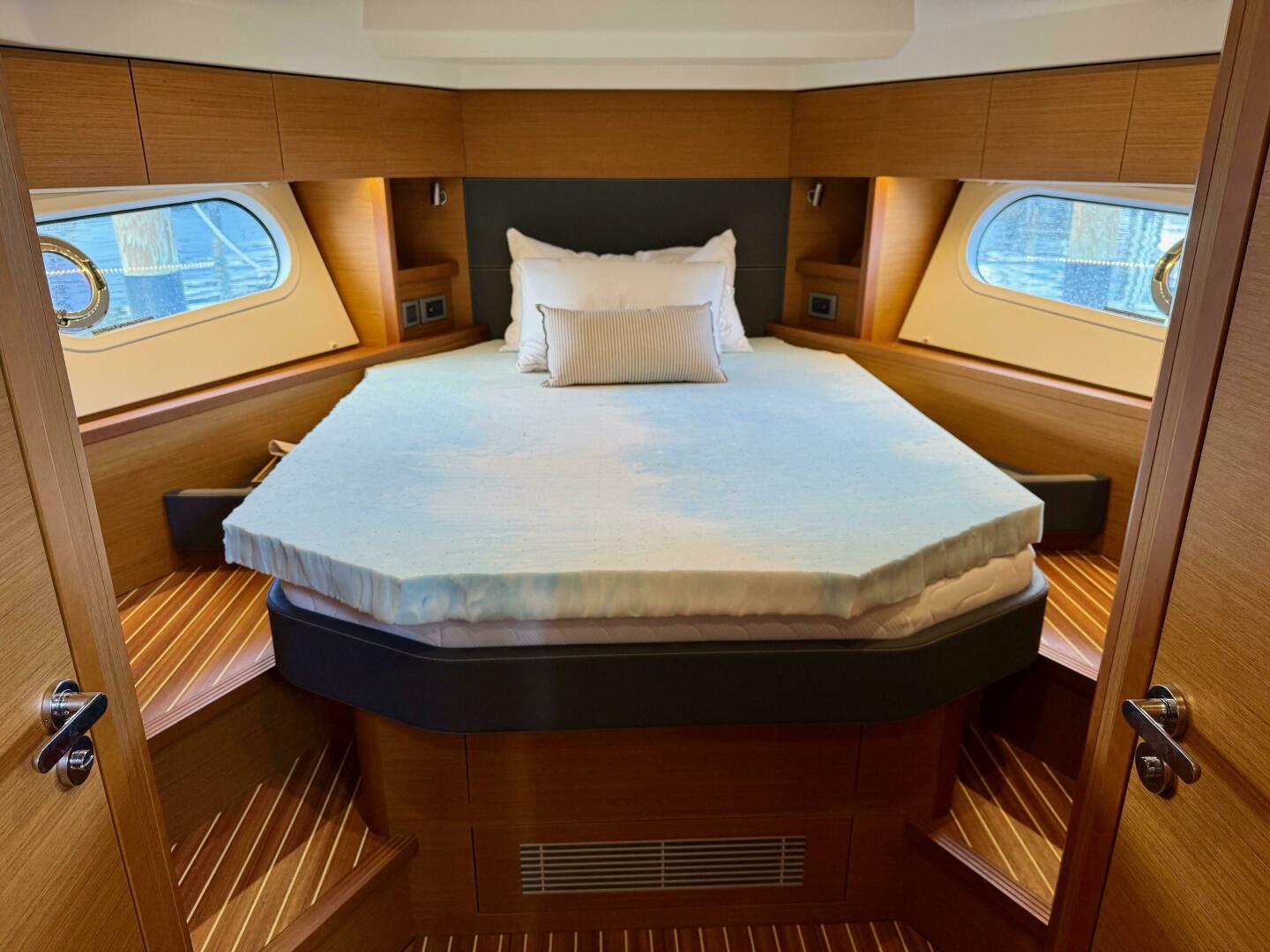 Slide: The Image of Beneteau Swift Trawler 47 2020 - 5107227