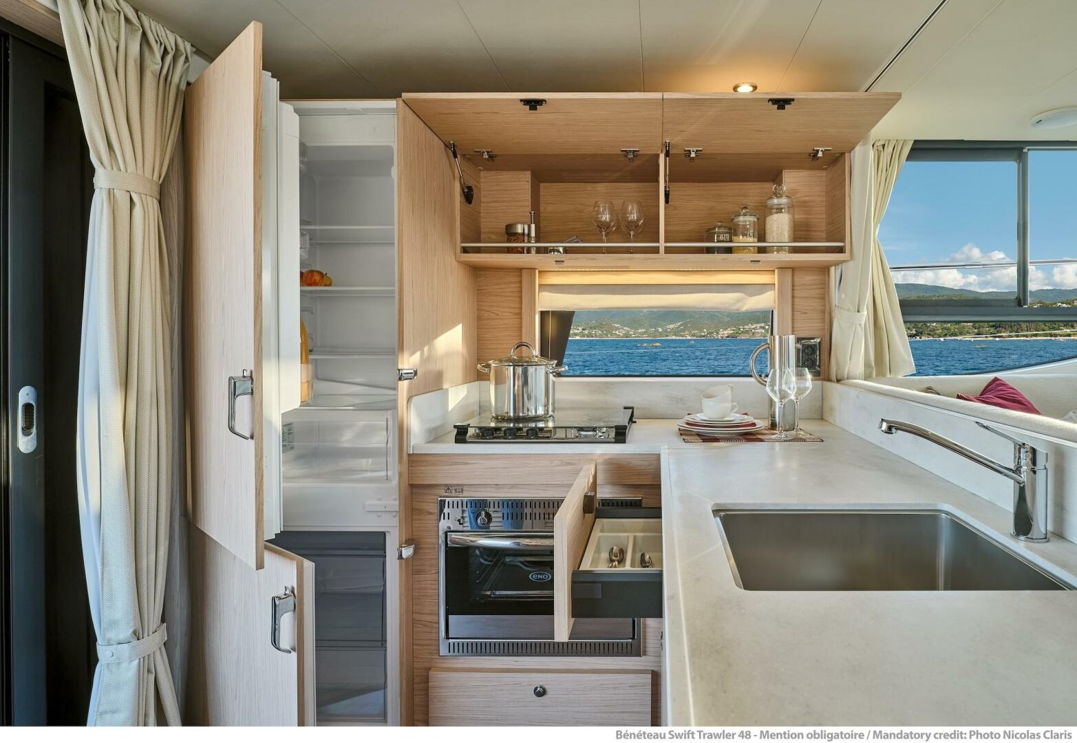 Slide: The Image of Swift Trawler 48 Salon - 5150979