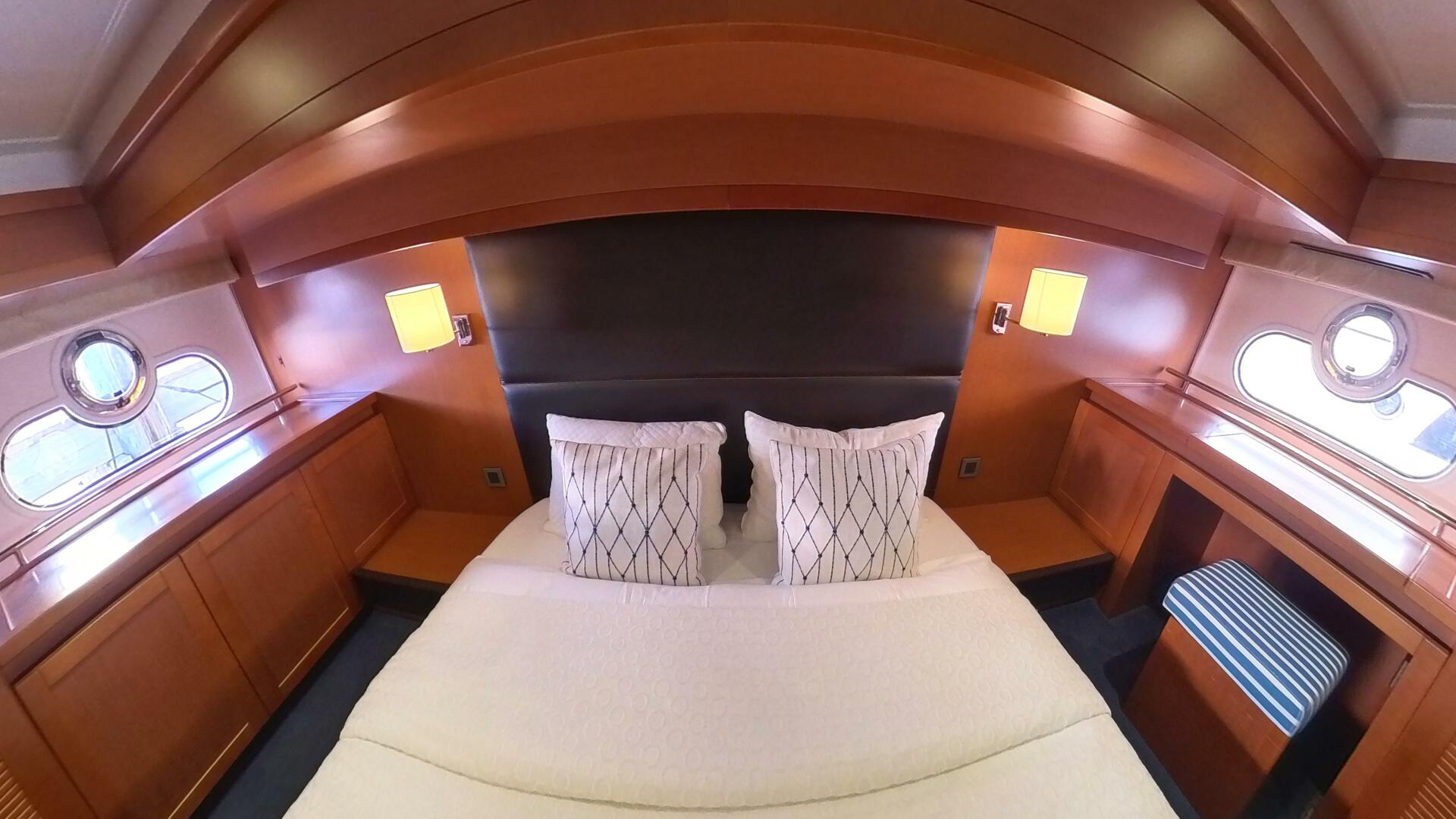 Slide: The Image of Beneteau Swift Trawler 50 2015 - 5584388