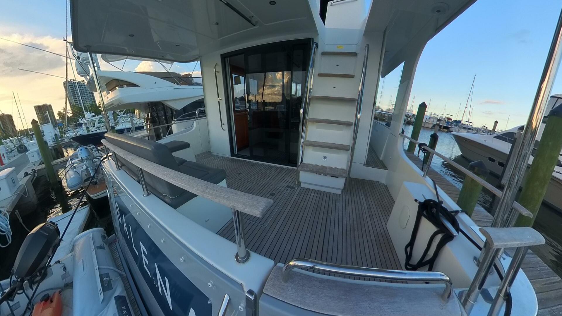 Slide: The Image of Beneteau Swift Trawler 50 2015 - 5584423