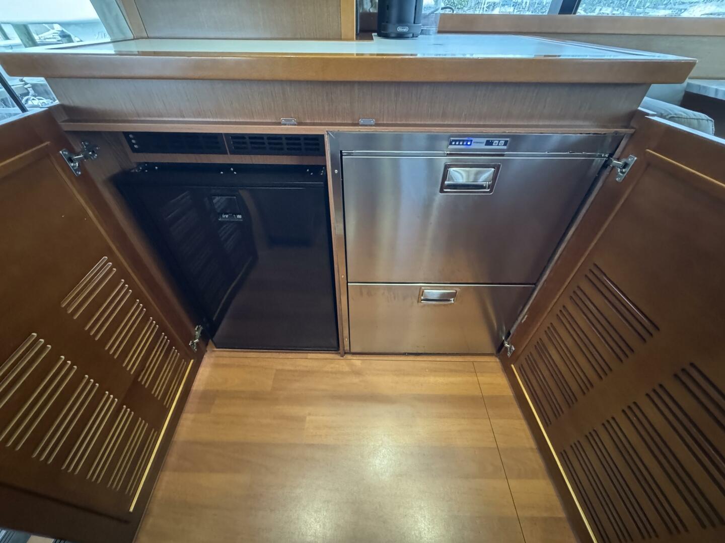 Slide: The Image of Beneteau Swift Trawler 50 2015 - 5584371