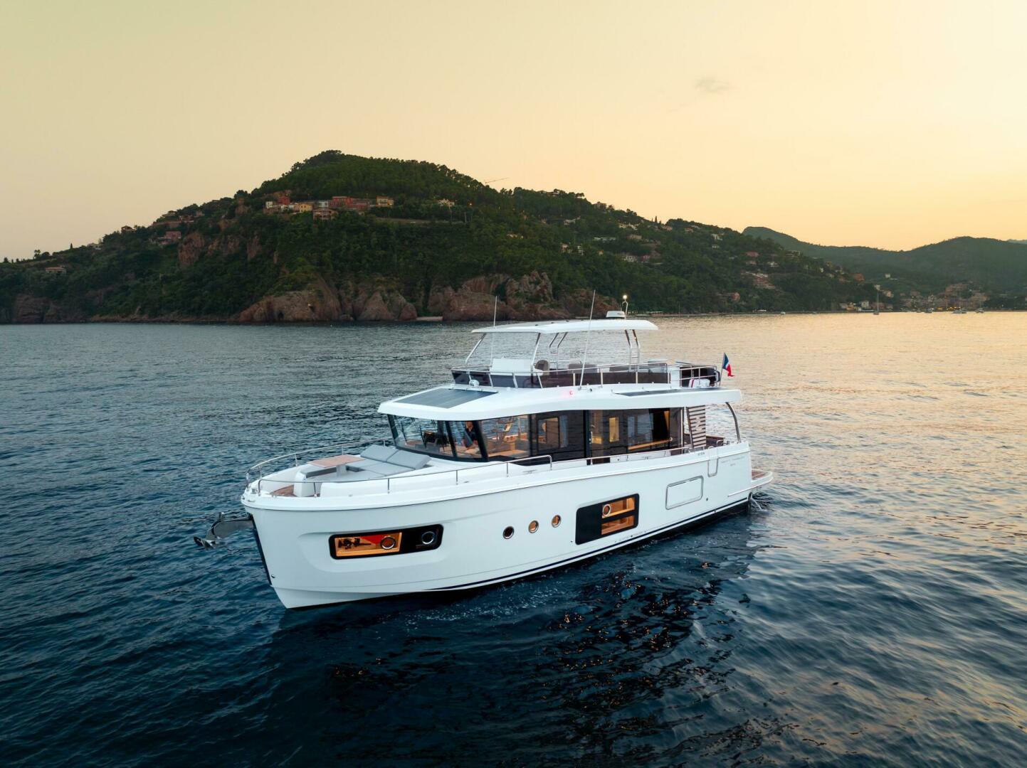 Slide: The Image of BENETEAU Swift Trawler 54 - 4880899
