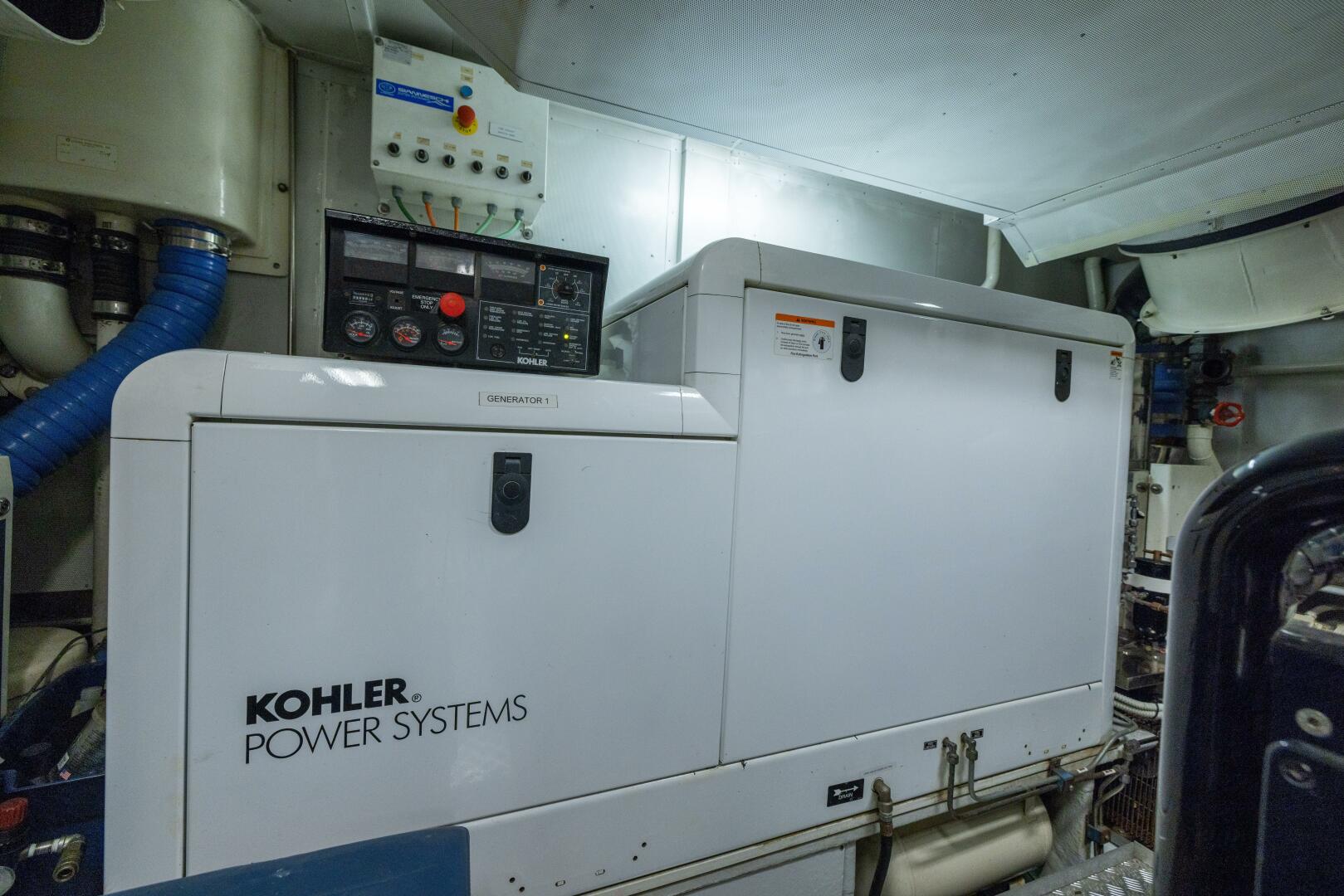 Slide: The Image of Benetti Legend 85 - 5063994