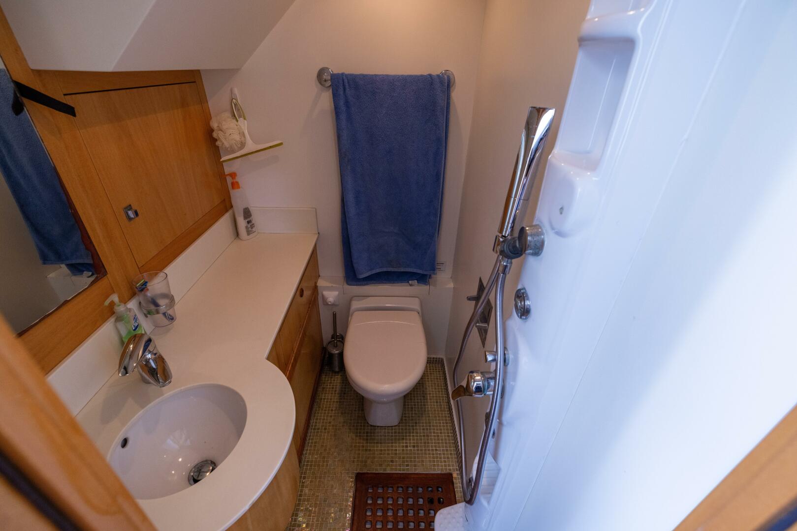 Slide: The Image of Benetti Legend 85 - 5064016