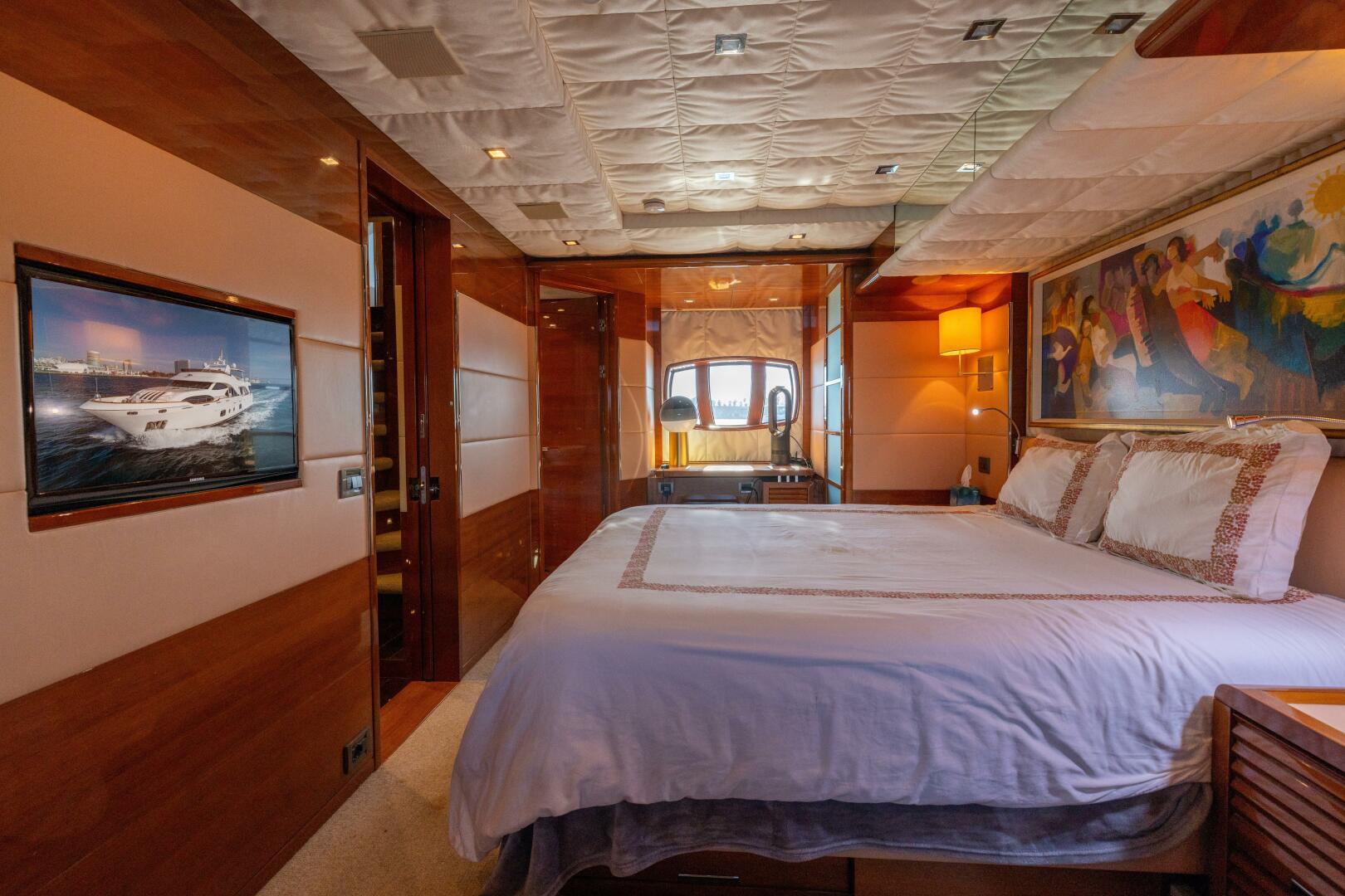 Slide: The Image of Benetti Legend 85 - 5064025