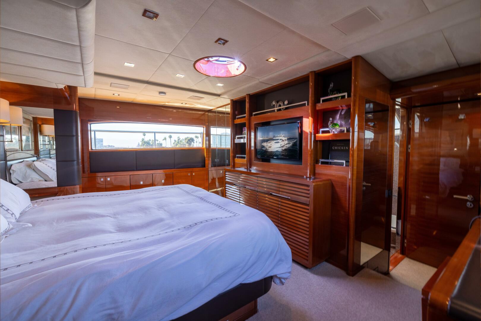 Slide: The Image of Benetti Legend 85 - 5064096