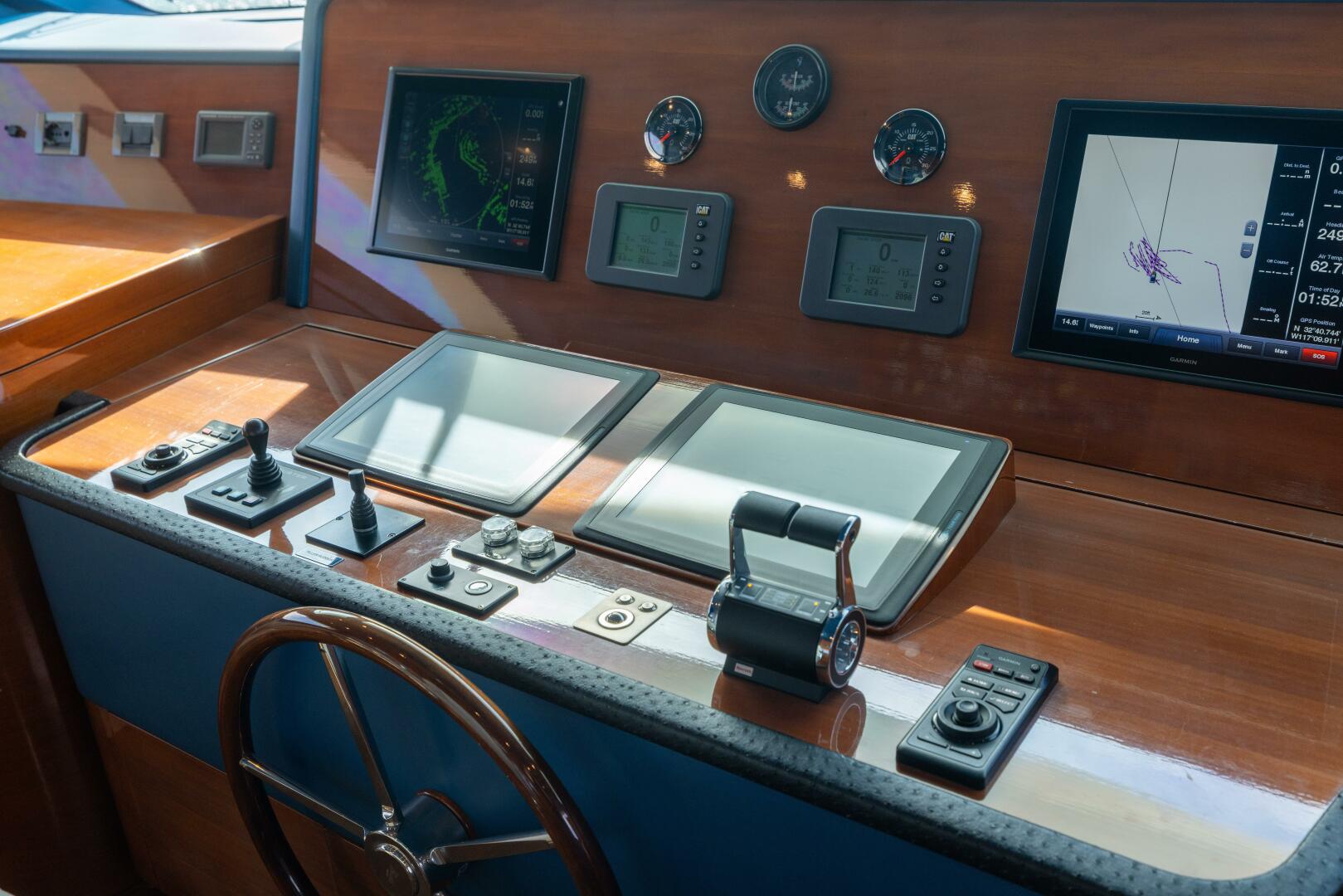 Slide: The Image of Benetti Legend 85 - 5064109