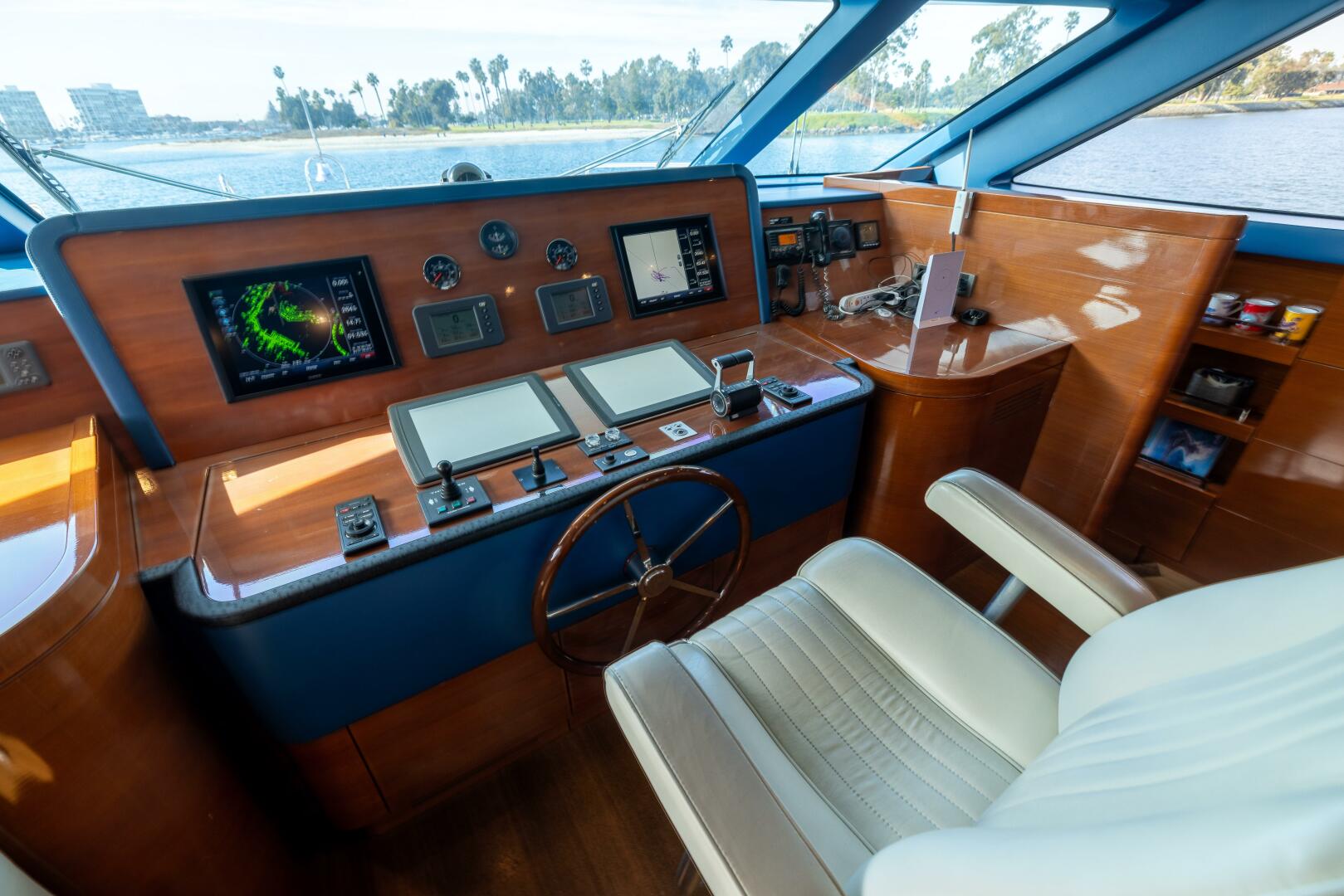 Slide: The Image of Benetti Legend 85 - 5064112