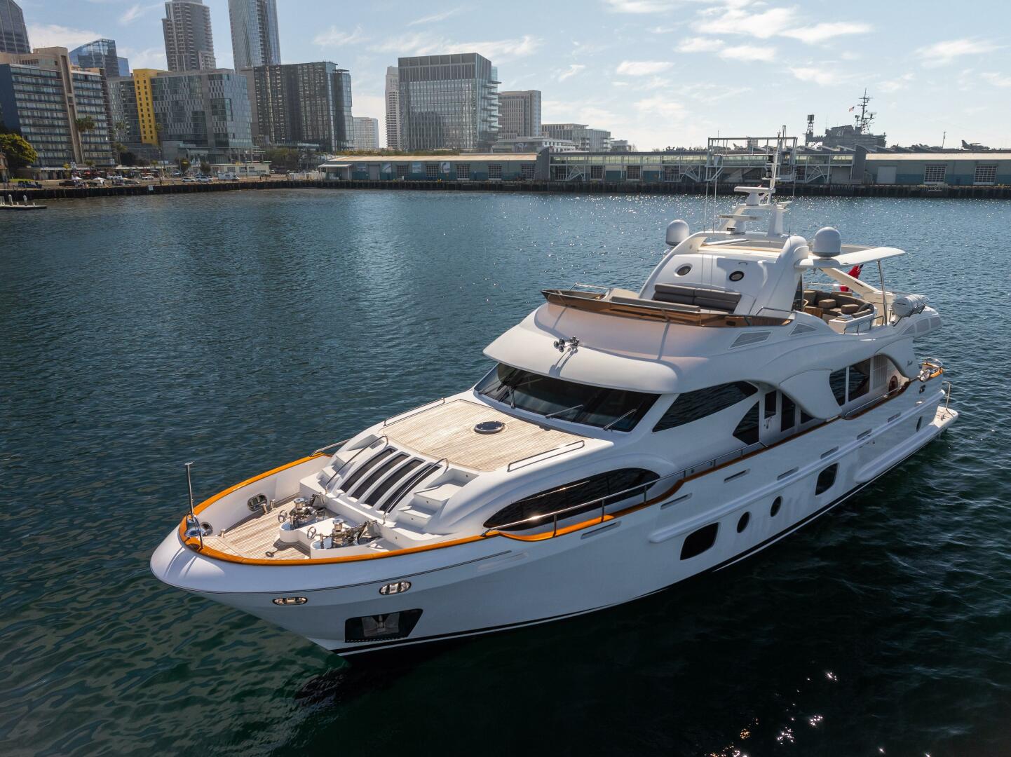 Slide: The Image of Benetti Legend 85 - 5064176