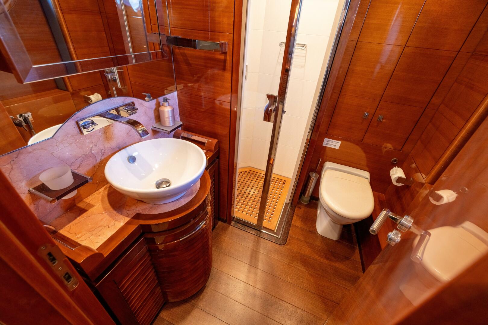 Slide: The Image of Benetti Legend 85 - 5064058