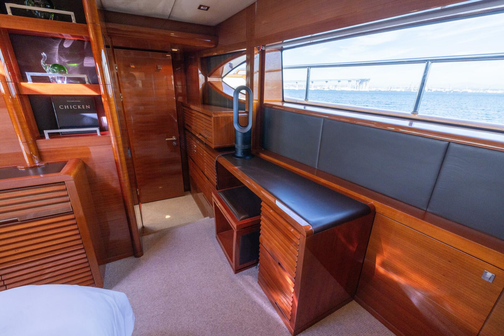 Slide: The Image of Benetti Legend 85 - 5064094