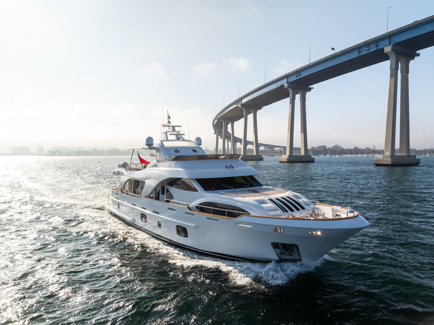 Slide: The Image of Benetti Legend 85 - 5064192