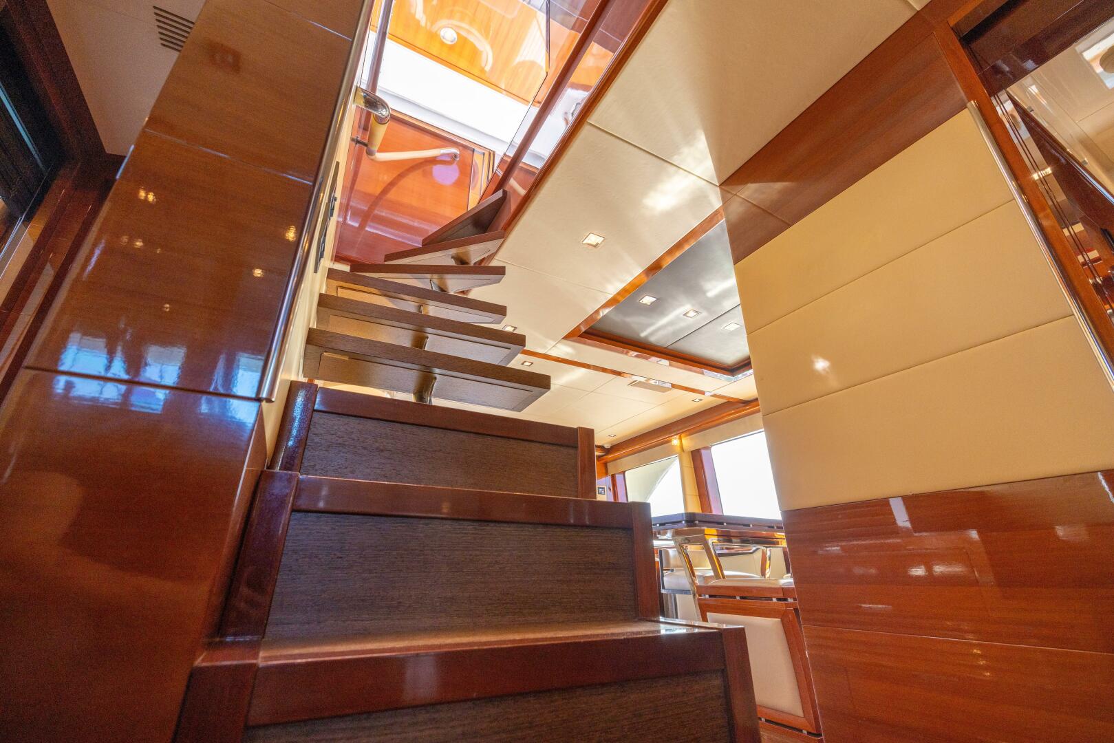 Slide: The Image of Benetti Legend 85 - 5064122