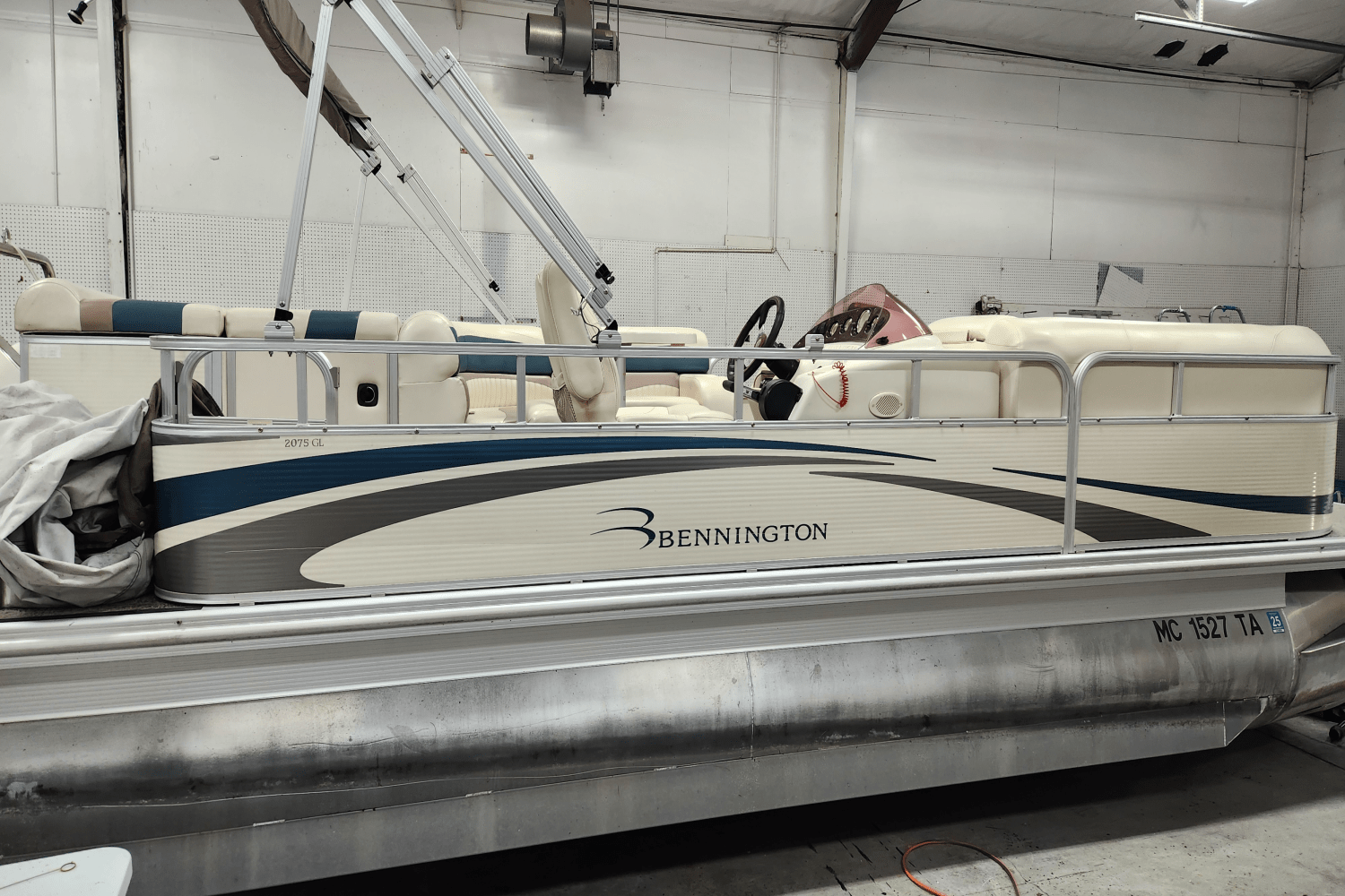 Slide: The Image of Bennington 2075 GL 2007 - 0