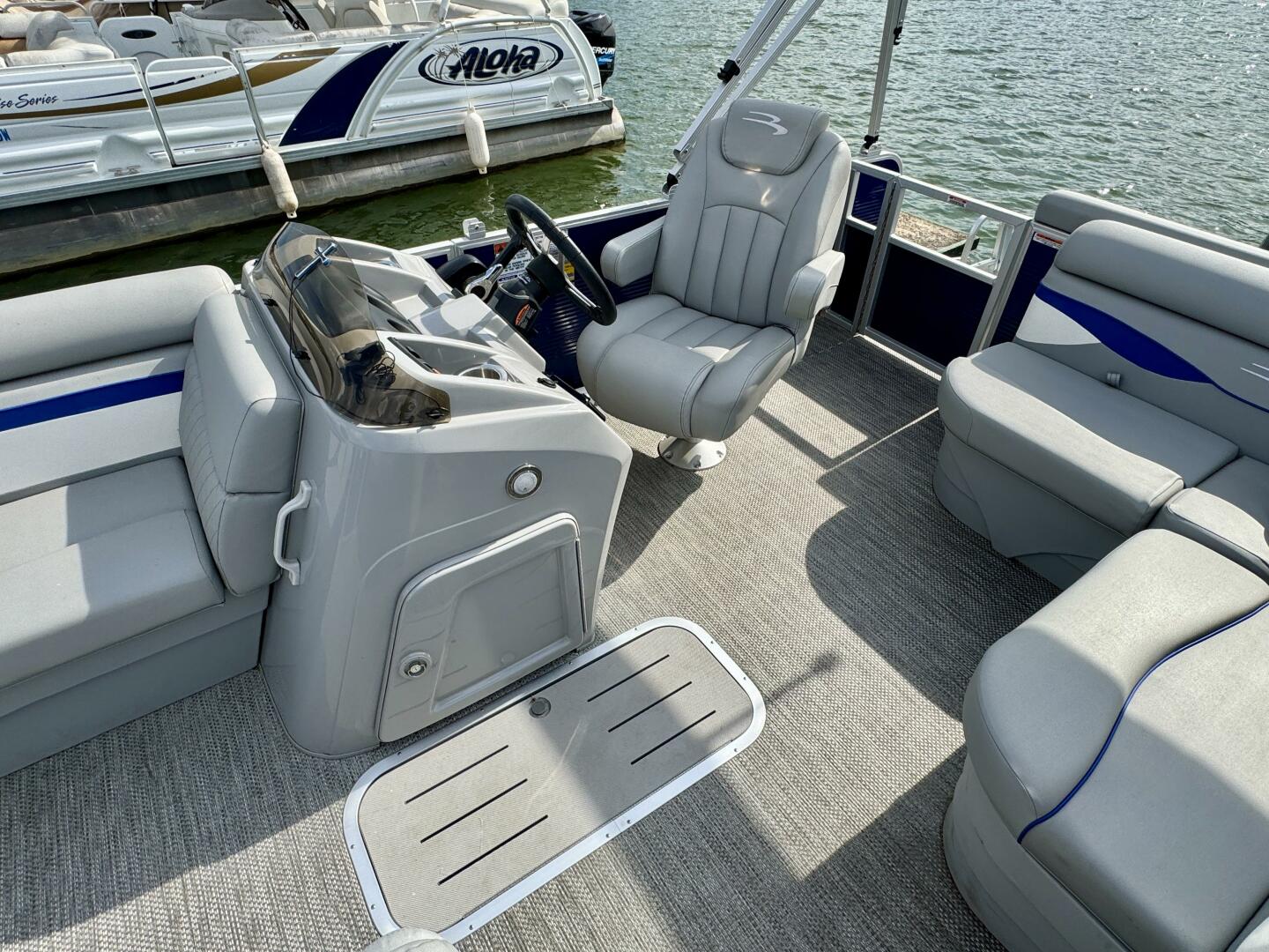 Slide: The Image of Bennington 208 SLJ SPS Tritoon 2024 - 5197803