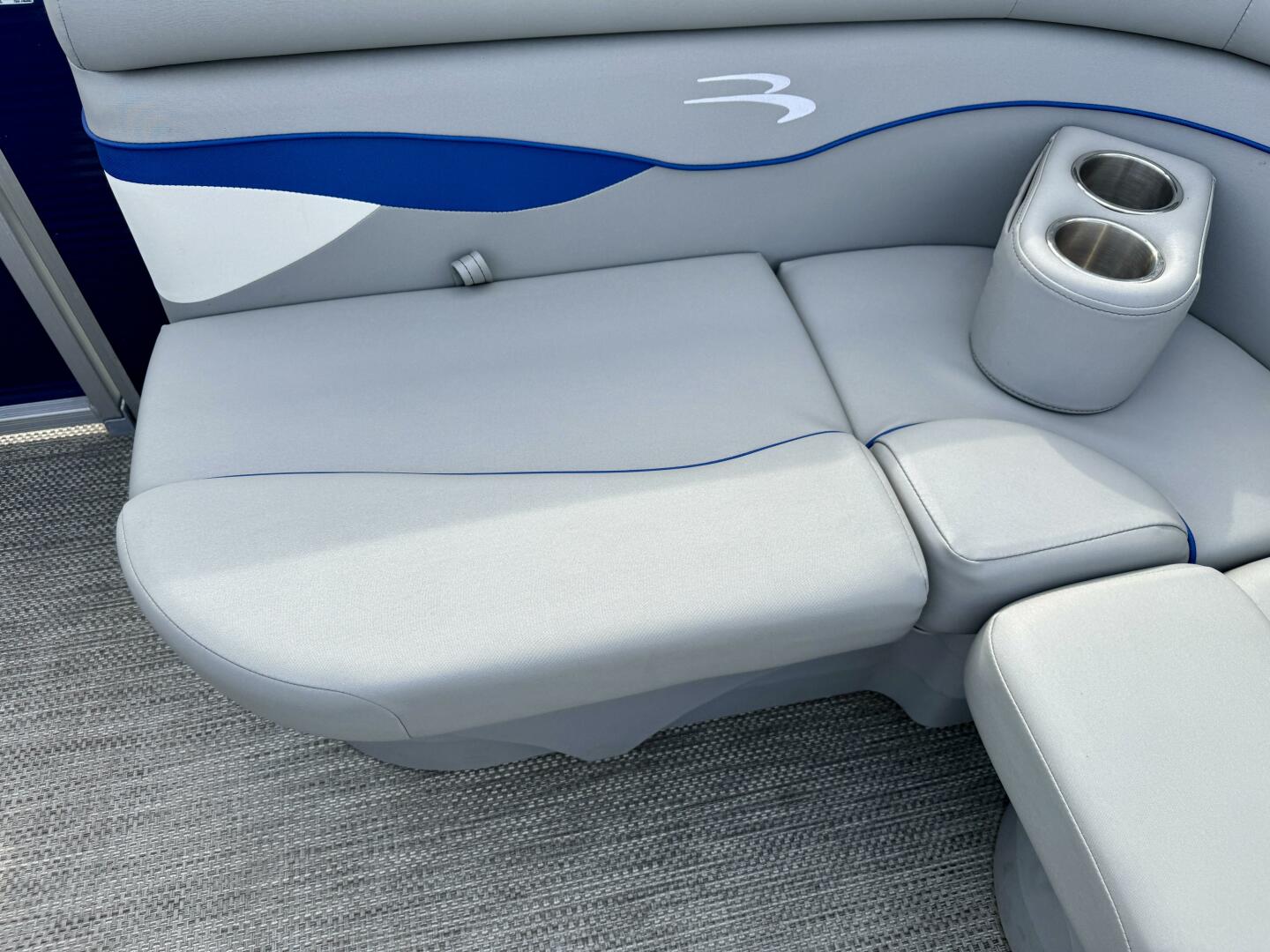 Slide: The Image of Bennington 208 SLJ SPS Tritoon 2024 - 5197817