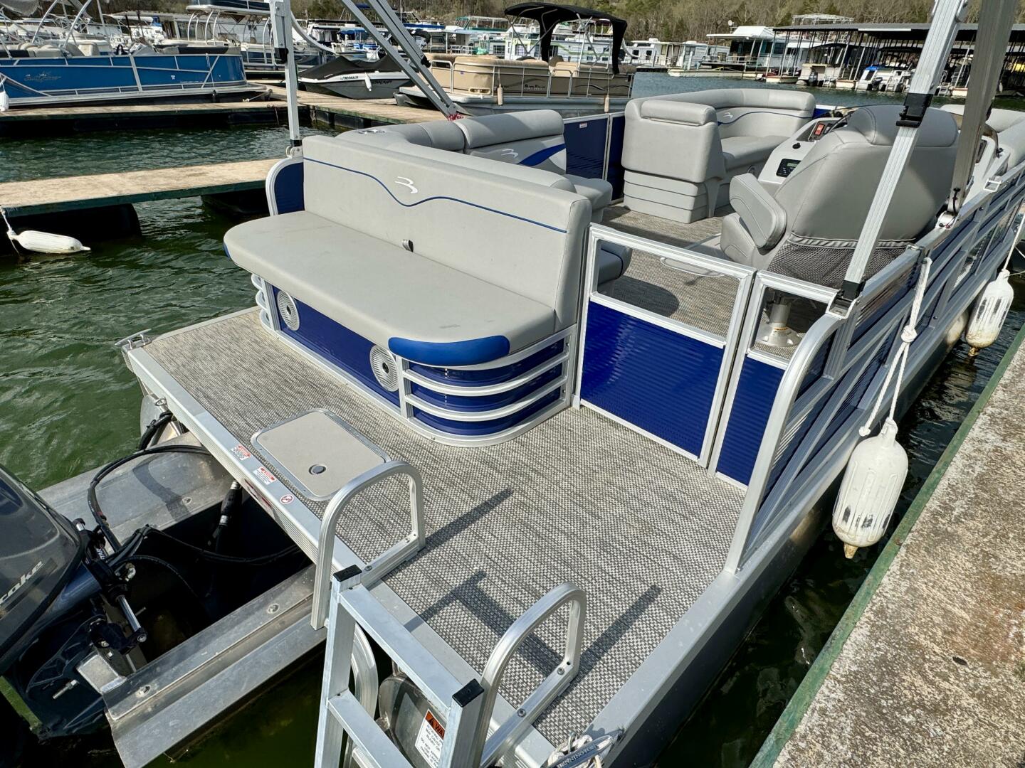 Slide: The Image of Bennington 208 SLJ SPS Tritoon 2024 - 5197821