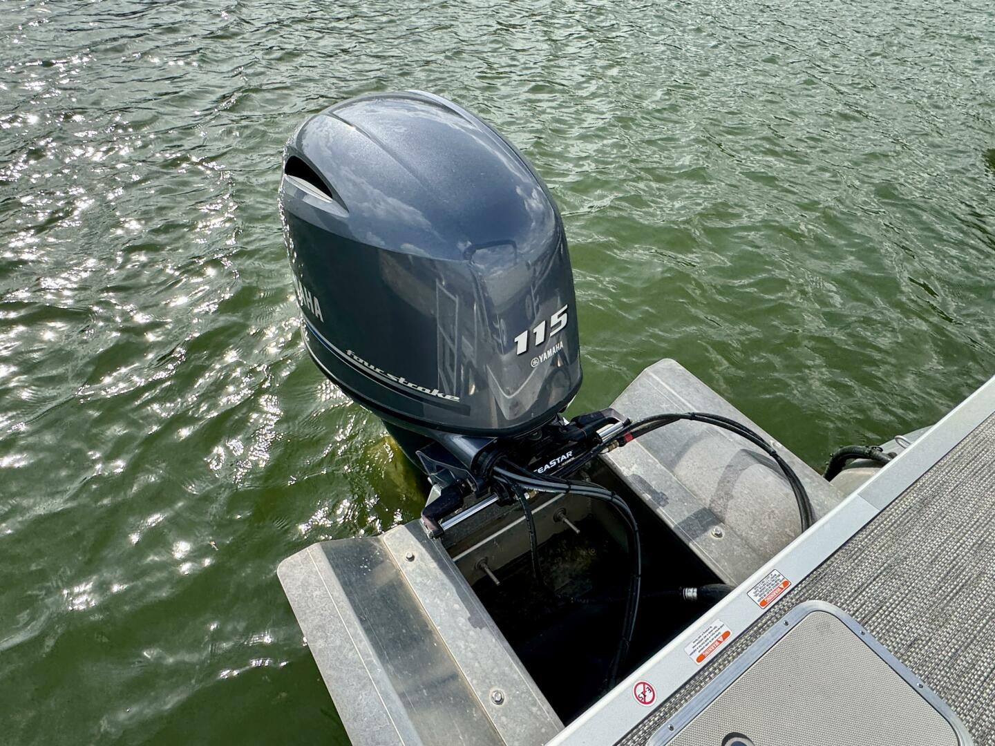 Slide: The Image of Bennington 208 SLJ SPS Tritoon 2024 - 5197827