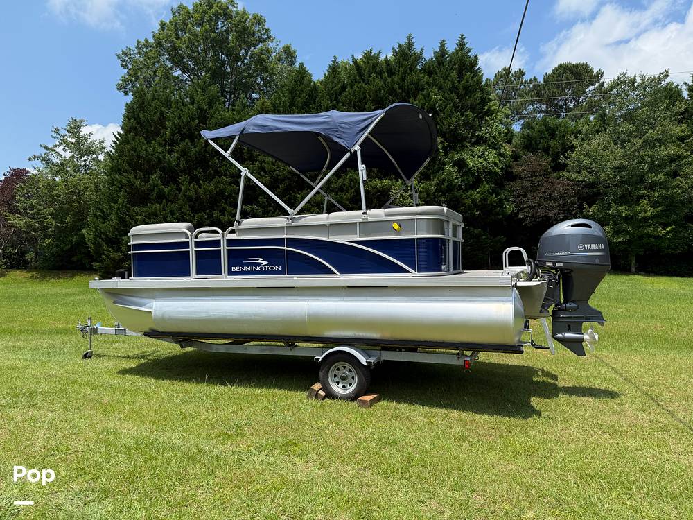 Slide: The Image of Full Factory Warranty - 15579933