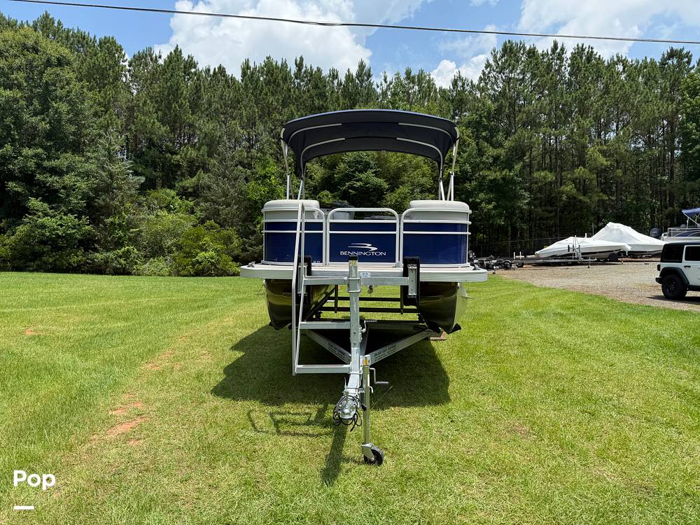 Slide: The Image of Bennington 20SVL 2024 - 15579934