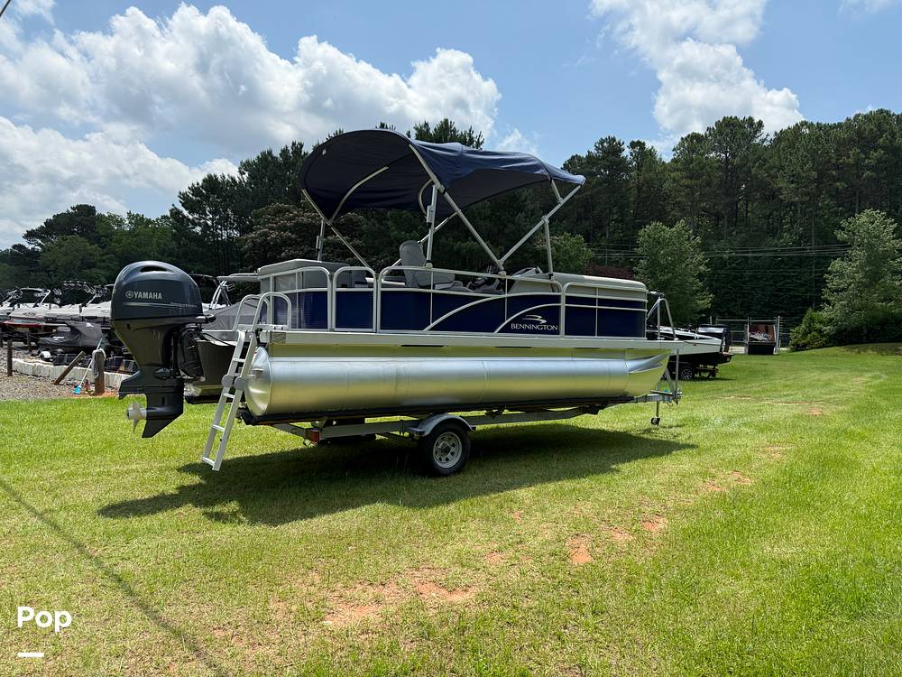 Slide: The Image of Bennington 20SVL 2024 - 15579937