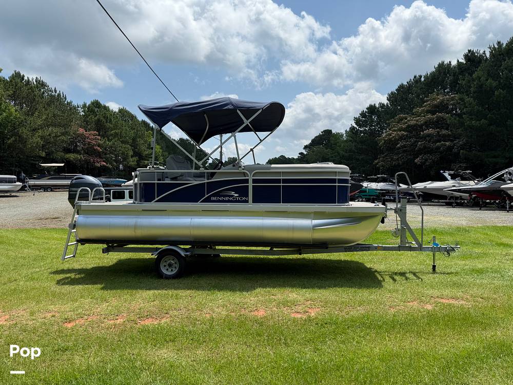 Slide: The Image of Bennington 20SVL 2024 - 15579938