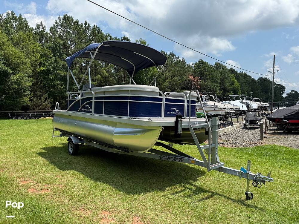 Slide: The Image of Bennington 20SVL 2024 - 15579939