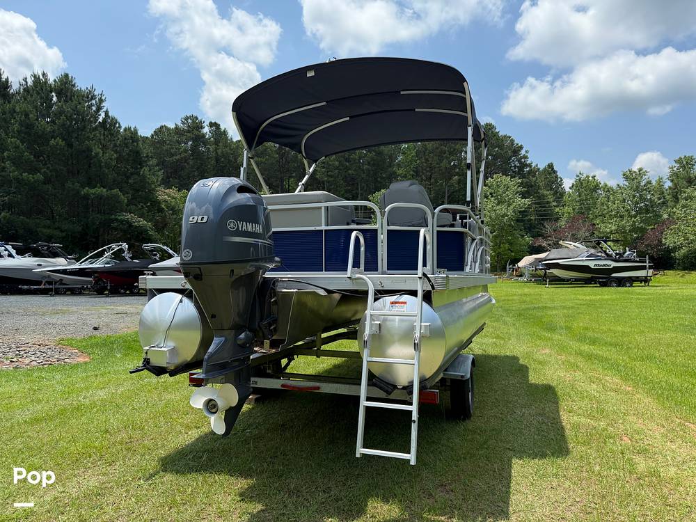 Slide: The Image of Bennington 20SVL 2024 - 15579942