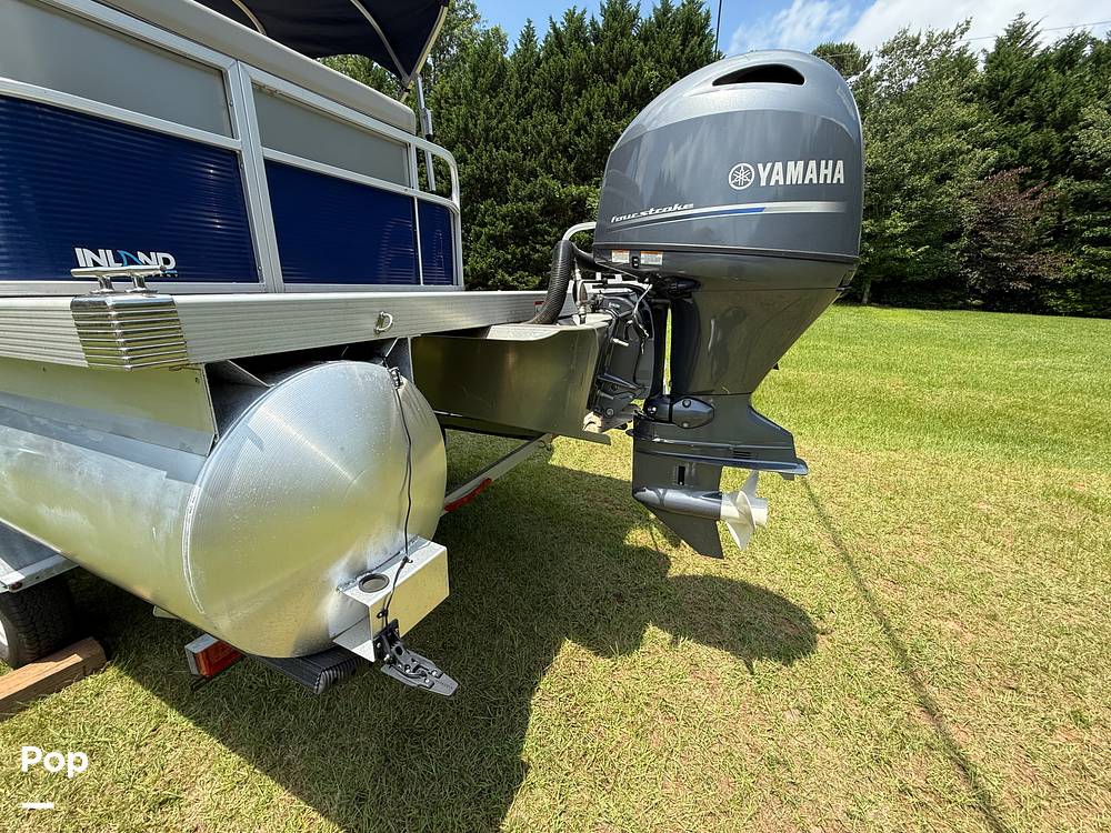 Slide: The Image of Bennington 20SVL 2024 - 15579945