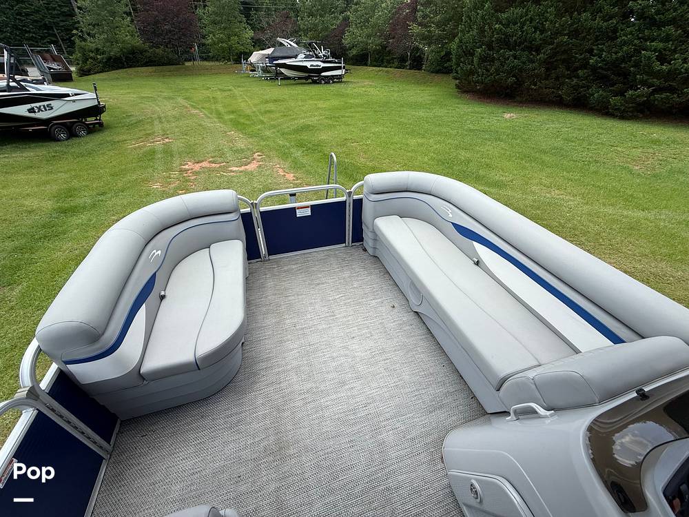 Slide: The Image of Bennington 20SVL 2024 - 15579946