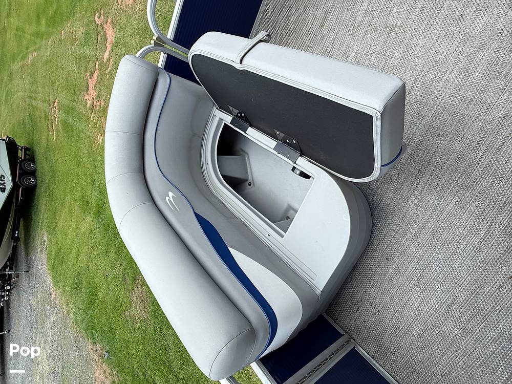 Slide: The Image of Bennington 20SVL 2024 - 15579954