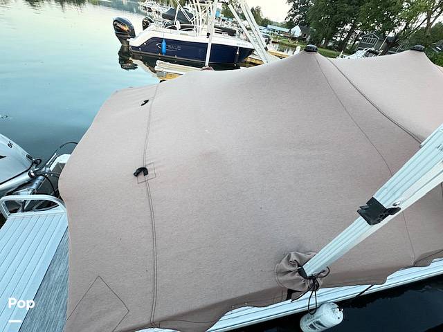 Slide: The Image of Bennington 21 SSBX 2022 - 15856467