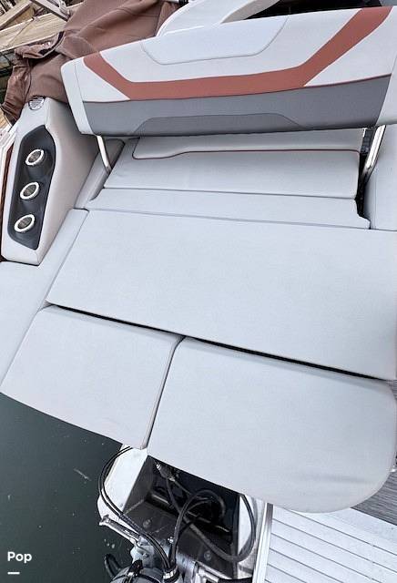 Slide: The Image of Bennington 21 SSBX 2022 - 15856474