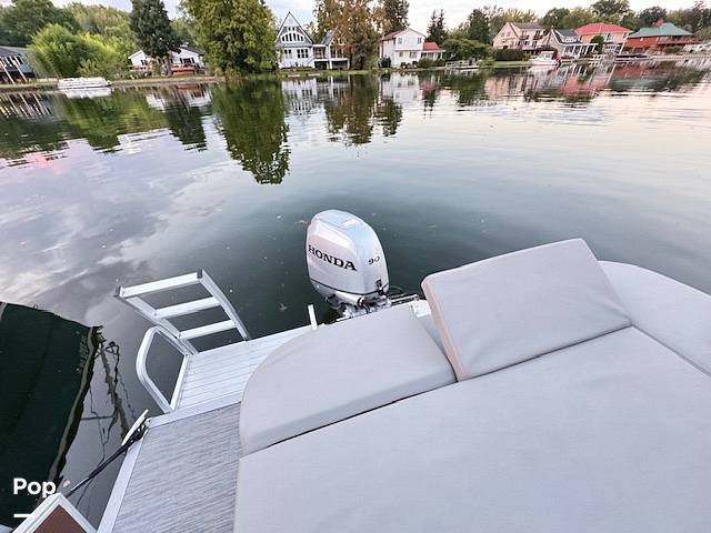 Slide: The Image of Bennington 21 SSBX 2022 - 15856479