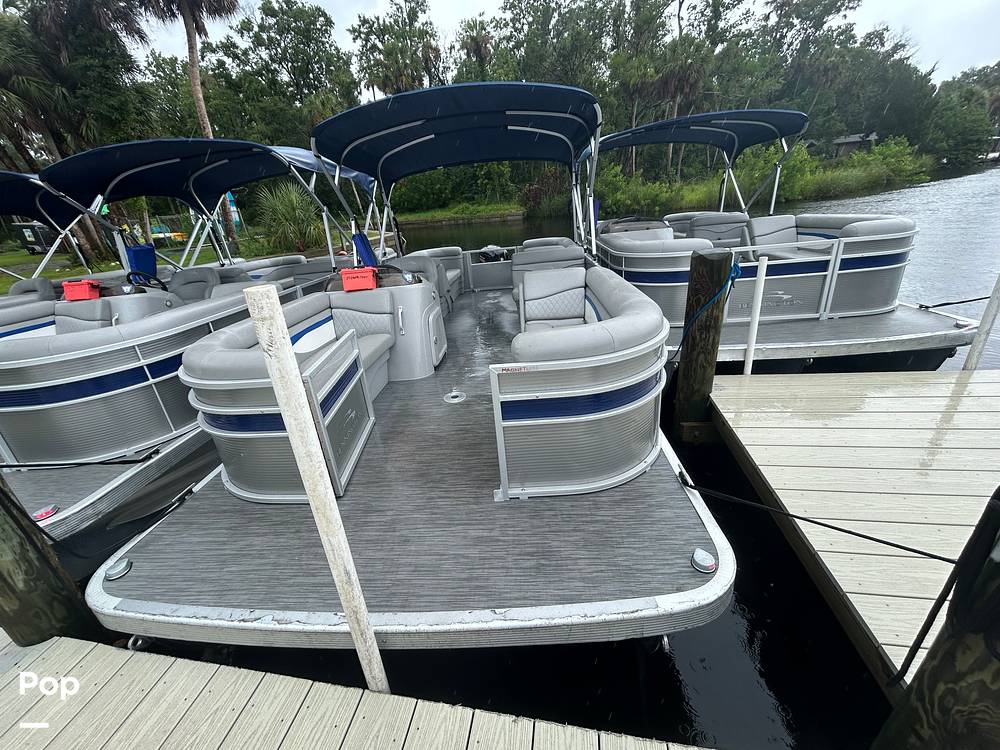 Slide: The Image of Bennington 22 SS 2023 - 15633942