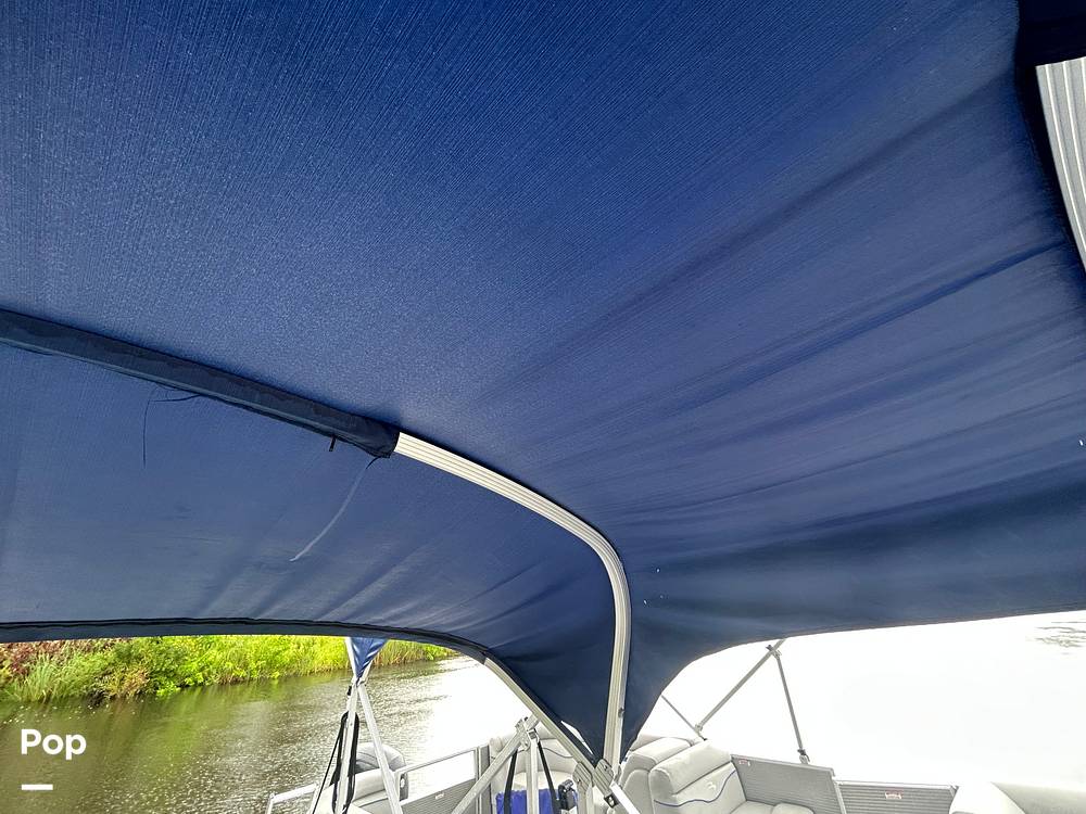 Slide: The Image of Bennington 22 SS 2023 - 15633950