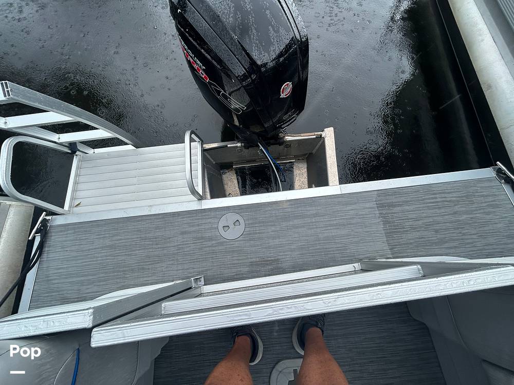 Slide: The Image of Bennington 22 SS 2023 - 15633955