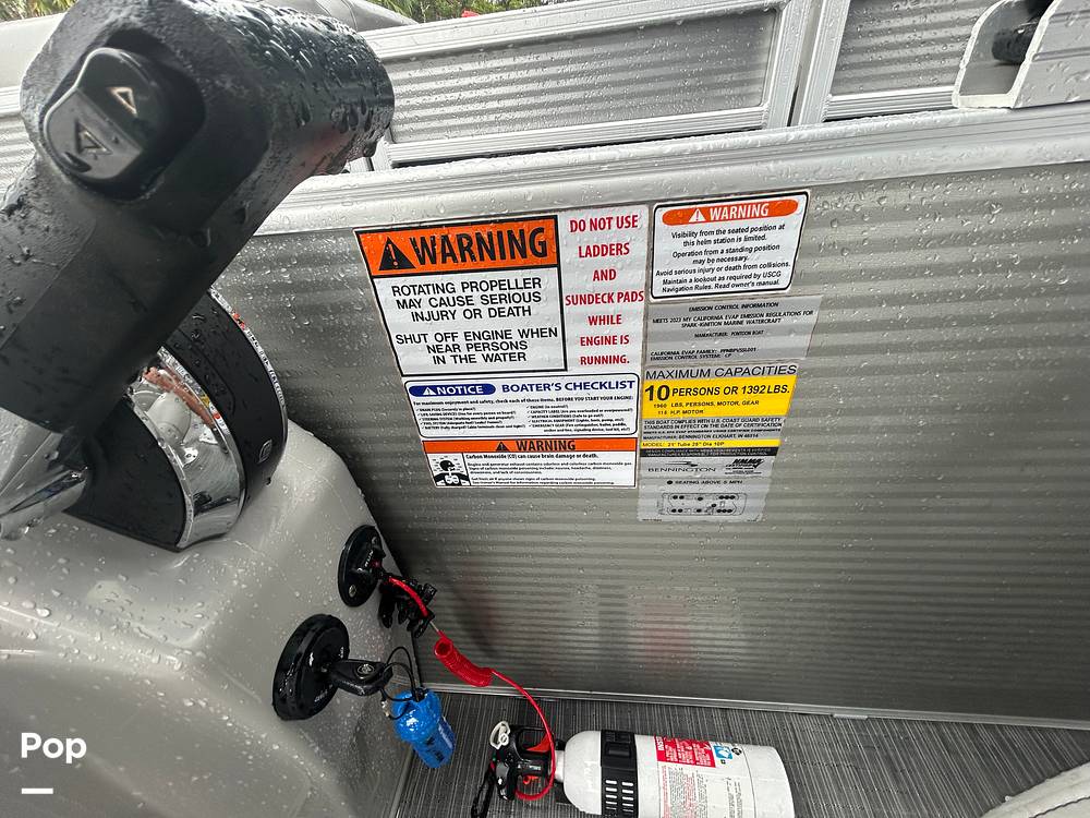 Slide: The Image of Bennington 22 SS 2023 - 15633985