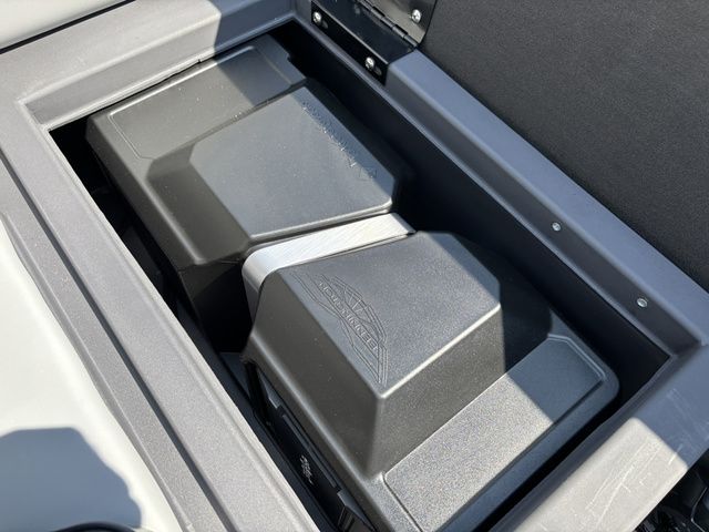 Slide: The Image of Bennington 22 SSR Sport / Yamaha Vmax SHO 200 HP 2026 - 11