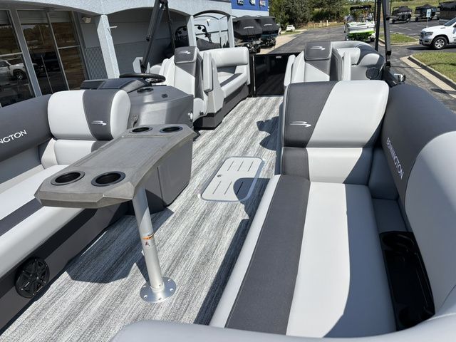 Slide: The Image of Bennington 22 SSR Sport / Yamaha Vmax SHO 200 HP 2026 - 12