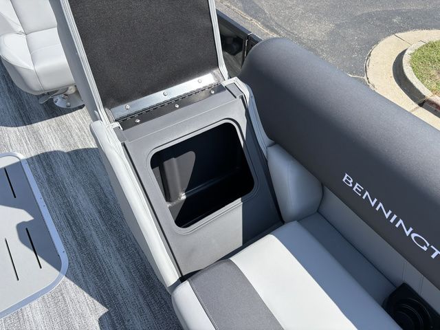 Slide: The Image of Bennington 22 SSR Sport / Yamaha Vmax SHO 200 HP 2026 - 14