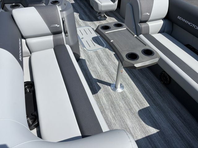 Slide: The Image of Bennington 22 SSR Sport / Yamaha Vmax SHO 200 HP 2026 - 9