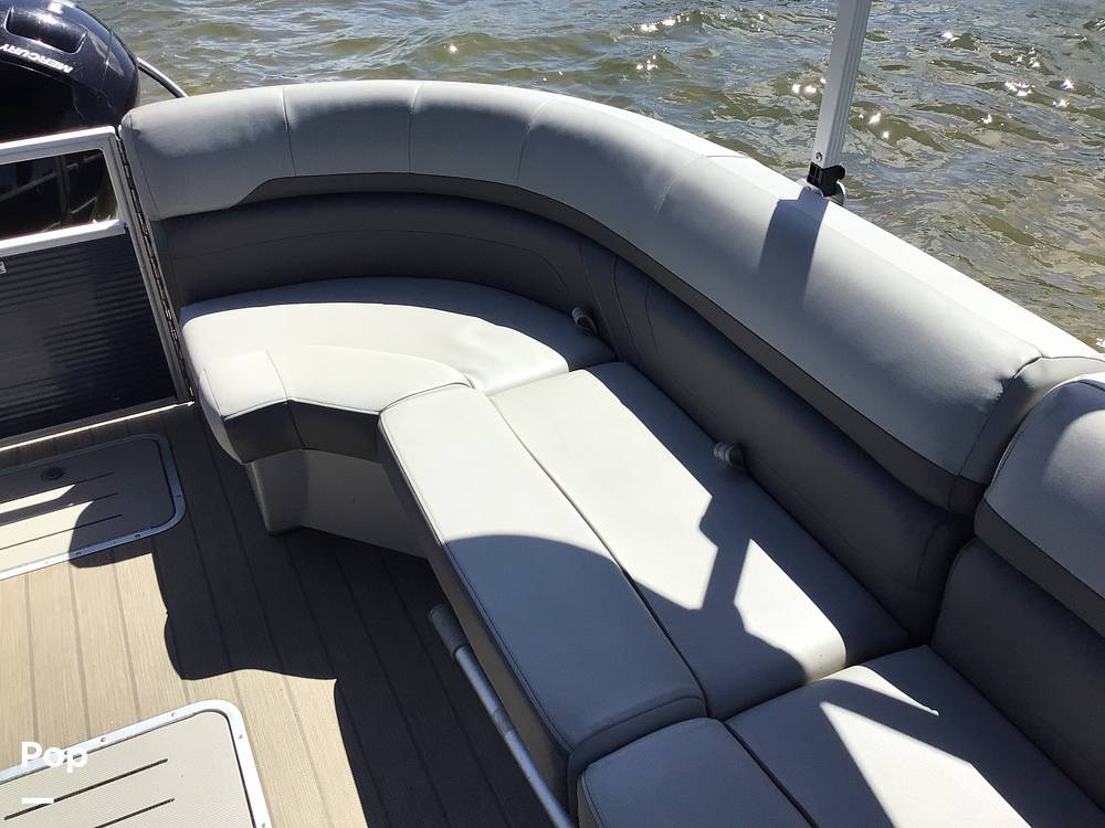 Slide: The Image of Bennington 22SX 2022 - 15333248