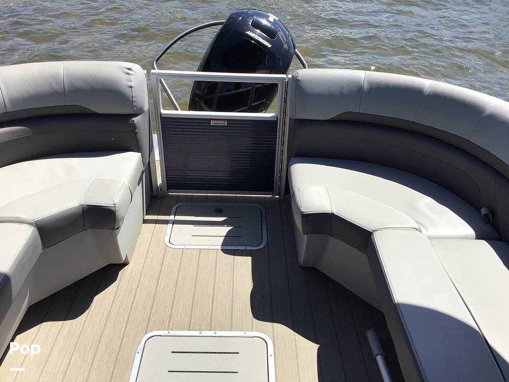 Slide: The Image of Bennington 22SX 2022 - 15333249