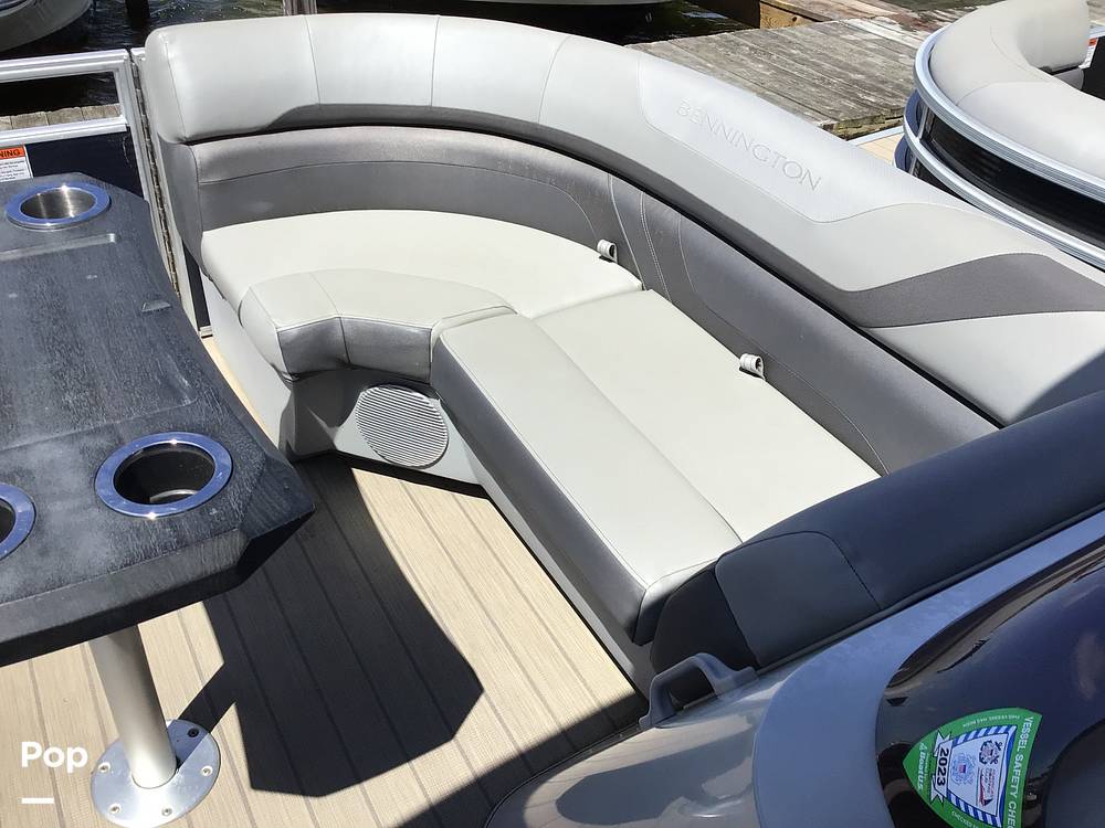 Slide: The Image of Bennington 22SX 2022 - 15333263