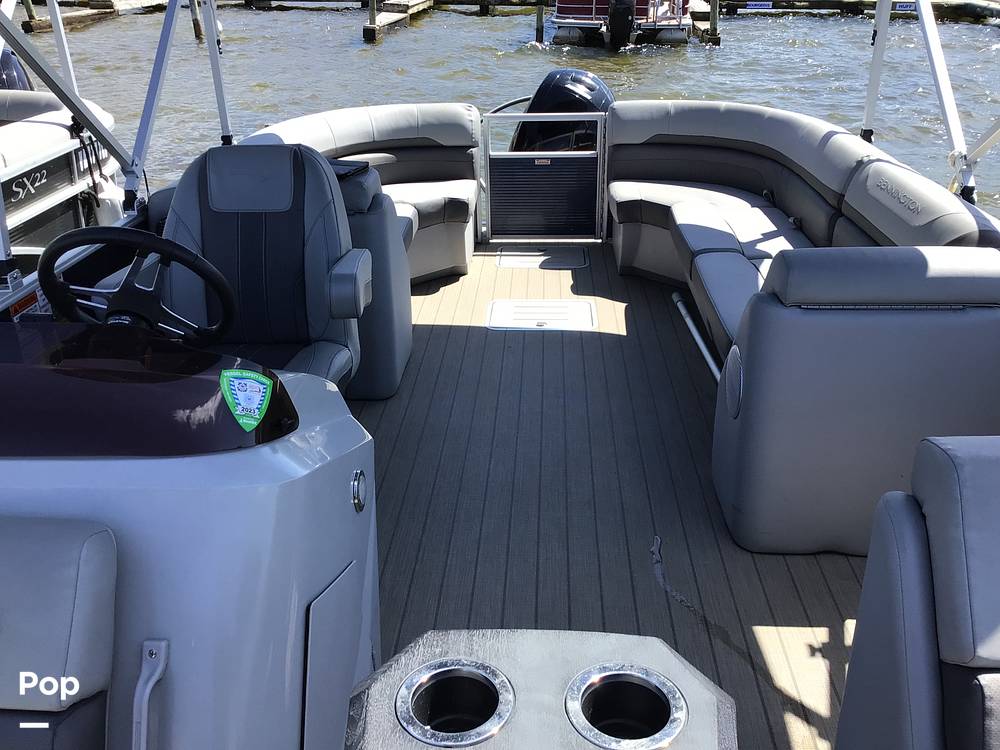 Slide: The Image of Bennington 22SX 2022 - 15333273